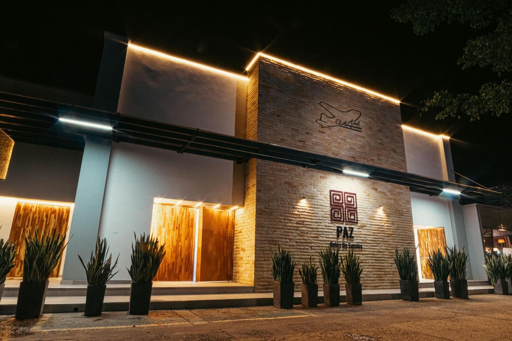 Hotel El Aeropuerto San José del Guaviare 외부 사진
