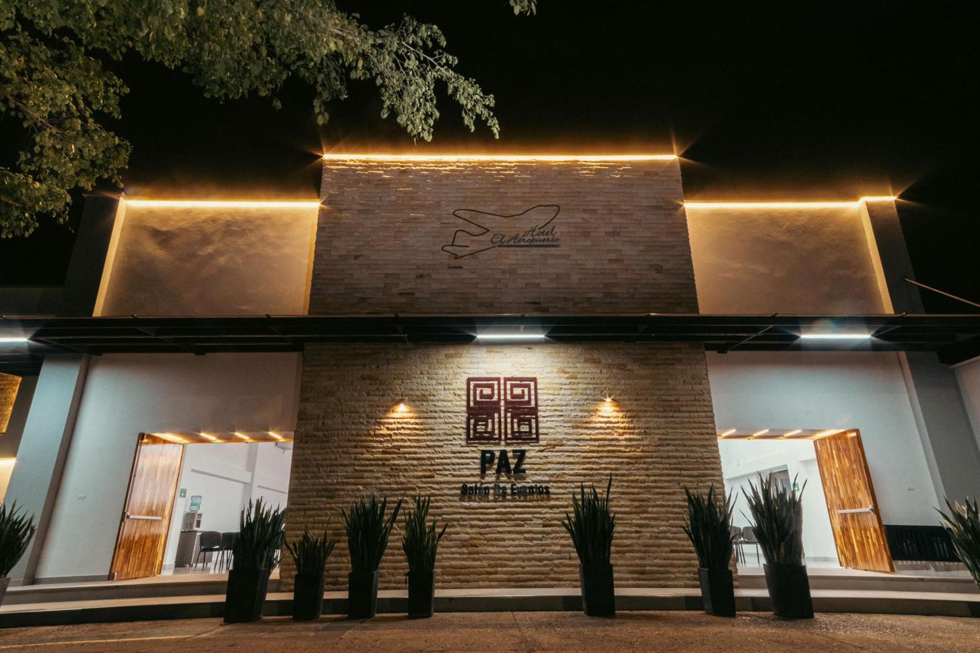 Hotel El Aeropuerto San José del Guaviare 외부 사진