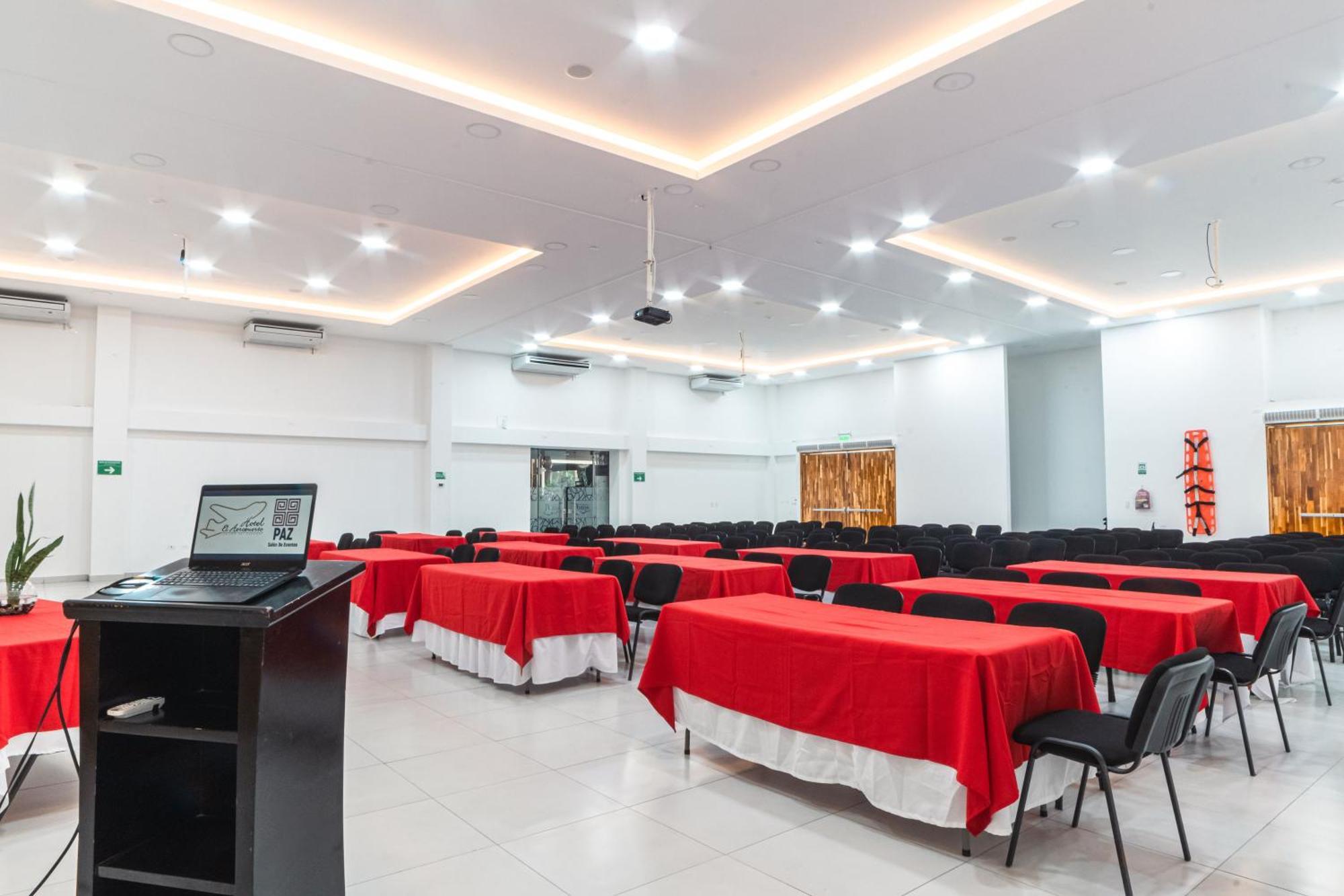 Hotel El Aeropuerto San José del Guaviare 외부 사진